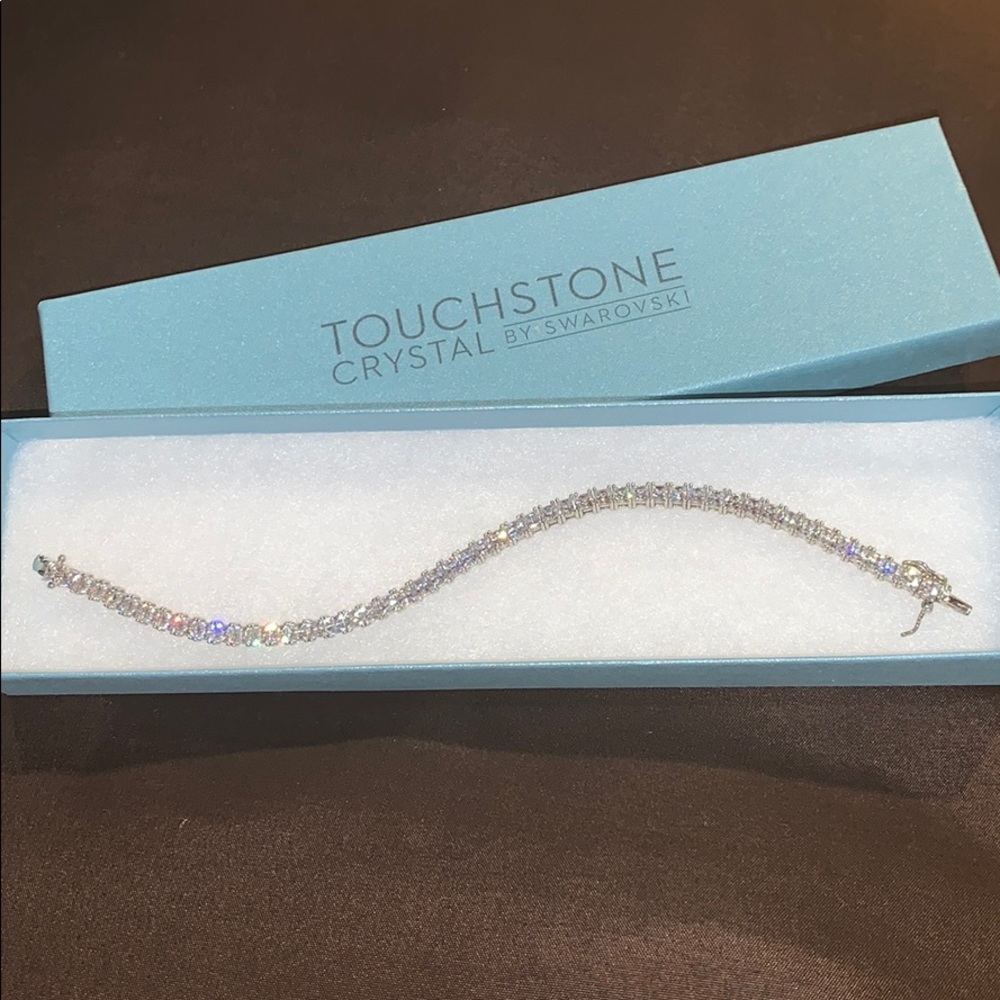💎 NEW - Beautifully Brilliant Bracelet 💎